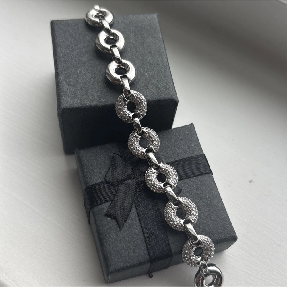 White Gold Plated Chunky Link Bracelet Crystal Pavé Circle Statement Bracelet - Picture 9 of 9